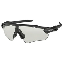 Lade das Bild in den Galerie-Viewer, Sonnenbrille Oakley, Modell: 0OO9208 Farbe: 920813