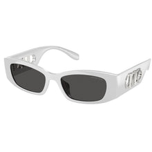 Lade das Bild in den Galerie-Viewer, Sonnenbrille Michael Kors, Modell: 0MK2243U Farbe: 402387
