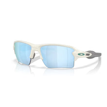 Lade das Bild in den Galerie-Viewer, Sonnenbrille Oakley, Modell: 0OO9188 Farbe: K2
