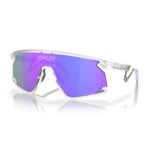 Lade das Bild in den Galerie-Viewer, Sonnenbrille Oakley, Modell: 0OO9237 Farbe: 02
