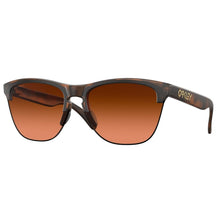 Lade das Bild in den Galerie-Viewer, Sonnenbrille Oakley, Modell: 0OO9374 Farbe: 50
