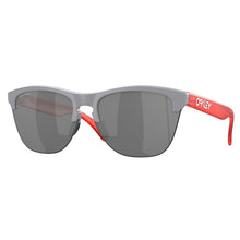 Lade das Bild in den Galerie-Viewer, Sonnenbrille Oakley, Modell: 0OO9374 Farbe: 52
