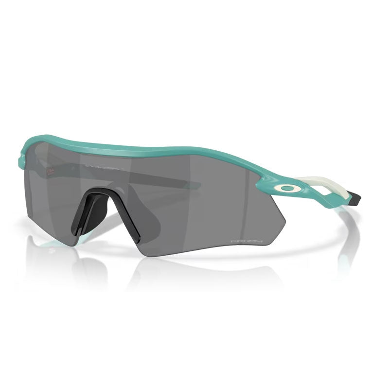 Sonnenbrille Oakley, Modell: 0OO9495D Farbe: 04