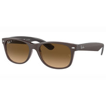 Lade das Bild in den Galerie-Viewer, Sonnenbrille Ray Ban, Modell: 0RB2132 Farbe: 6608M2

