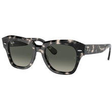 Lade das Bild in den Galerie-Viewer, Sonnenbrille Ray Ban, Modell: 0RB2186 Farbe: 133371
