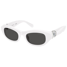 Lade das Bild in den Galerie-Viewer, Sonnenbrille Swarovski Eyewear, Modell: 0SK6036U Farbe: 105087
