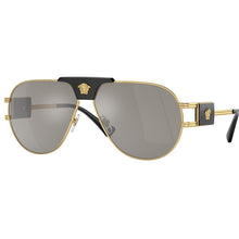 Lade das Bild in den Galerie-Viewer, Sonnenbrille Versace, Modell: 0VE2252 Farbe: 10026G
