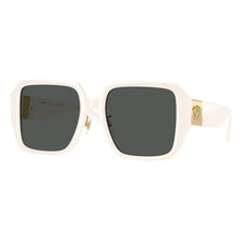 Lade das Bild in den Galerie-Viewer, Sonnenbrille Versace, Modell: 0VE4472D Farbe: 548487
