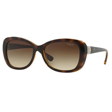 Lade das Bild in den Galerie-Viewer, Sonnenbrille Vogue, Modell: 0VO2943SB Farbe: W65613
