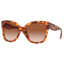 Lade das Bild in den Galerie-Viewer, Sonnenbrille Vogue, Modell: 0VO5338S Farbe: 279213
