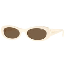 Lade das Bild in den Galerie-Viewer, Sonnenbrille Vogue, Modell: 0VO5582S Farbe: 316773
