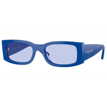 Lade das Bild in den Galerie-Viewer, Sonnenbrille Vogue, Modell: 0VO5584S Farbe: 31621A
