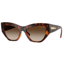 Lade das Bild in den Galerie-Viewer, Sonnenbrille Vogue, Modell: 0VO5607S Farbe: W65613
