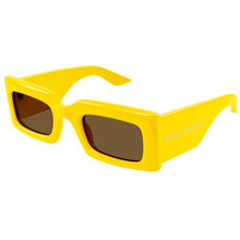 Lade das Bild in den Galerie-Viewer, Sonnenbrille Alexander McQueen, Modell: AM0433S Farbe: 004
