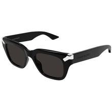 Lade das Bild in den Galerie-Viewer, Sonnenbrille Alexander McQueen, Modell: AM0439S Farbe: 001
