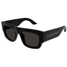 Lade das Bild in den Galerie-Viewer, Sonnenbrille Alexander McQueen, Modell: AM0449S Farbe: 001
