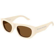 Lade das Bild in den Galerie-Viewer, Sonnenbrille Alexander McQueen, Modell: AM0450S Farbe: 004
