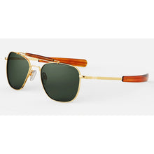 Lade das Bild in den Galerie-Viewer, Sonnenbrille Randolph, Modell: AVIATORII Farbe: 23kGoldAGX
