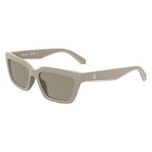Lade das Bild in den Galerie-Viewer, Sonnenbrille Calvin Klein Jeans, Modell: CKJ25604S Farbe: 671
