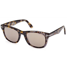 Lade das Bild in den Galerie-Viewer, Sonnenbrille TomFord, Modell: FT1076 Farbe: 55L
