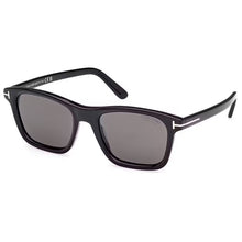 Lade das Bild in den Galerie-Viewer, Sonnenbrille TomFord, Modell: FT1179 Farbe: 01D
