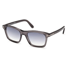 Lade das Bild in den Galerie-Viewer, Sonnenbrille TomFord, Modell: FT1179 Farbe: 20B
