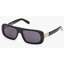 Lade das Bild in den Galerie-Viewer, Sonnenbrille GCDS, Modell: GD0039 Farbe: 01A
