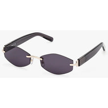 Lade das Bild in den Galerie-Viewer, Sonnenbrille GCDS, Modell: GD0040 Farbe: 32A
