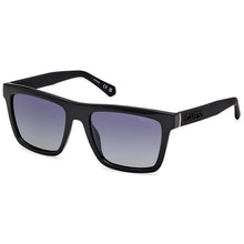 Lade das Bild in den Galerie-Viewer, Sonnenbrille Guess, Modell: GU00166 Farbe: 01D
