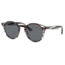 Lade das Bild in den Galerie-Viewer, Sonnenbrille Ray Ban, Modell: RB2180 Farbe: 643087
