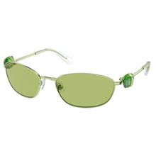 Lade das Bild in den Galerie-Viewer, Sonnenbrille Swarovski Eyewear, Modell: 0SK7010 Farbe: 400630
